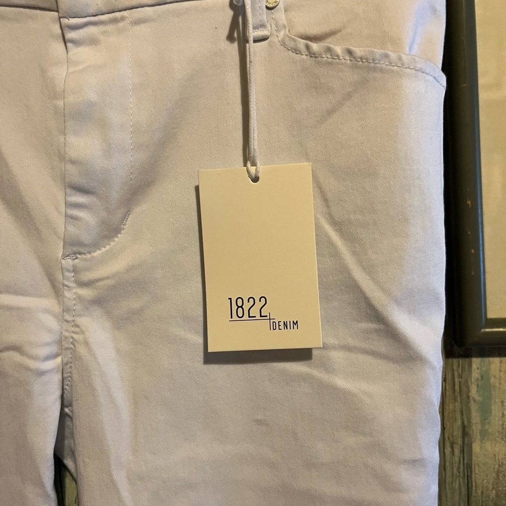 1822 Denim Classic White Flares - Picture 4 of 5